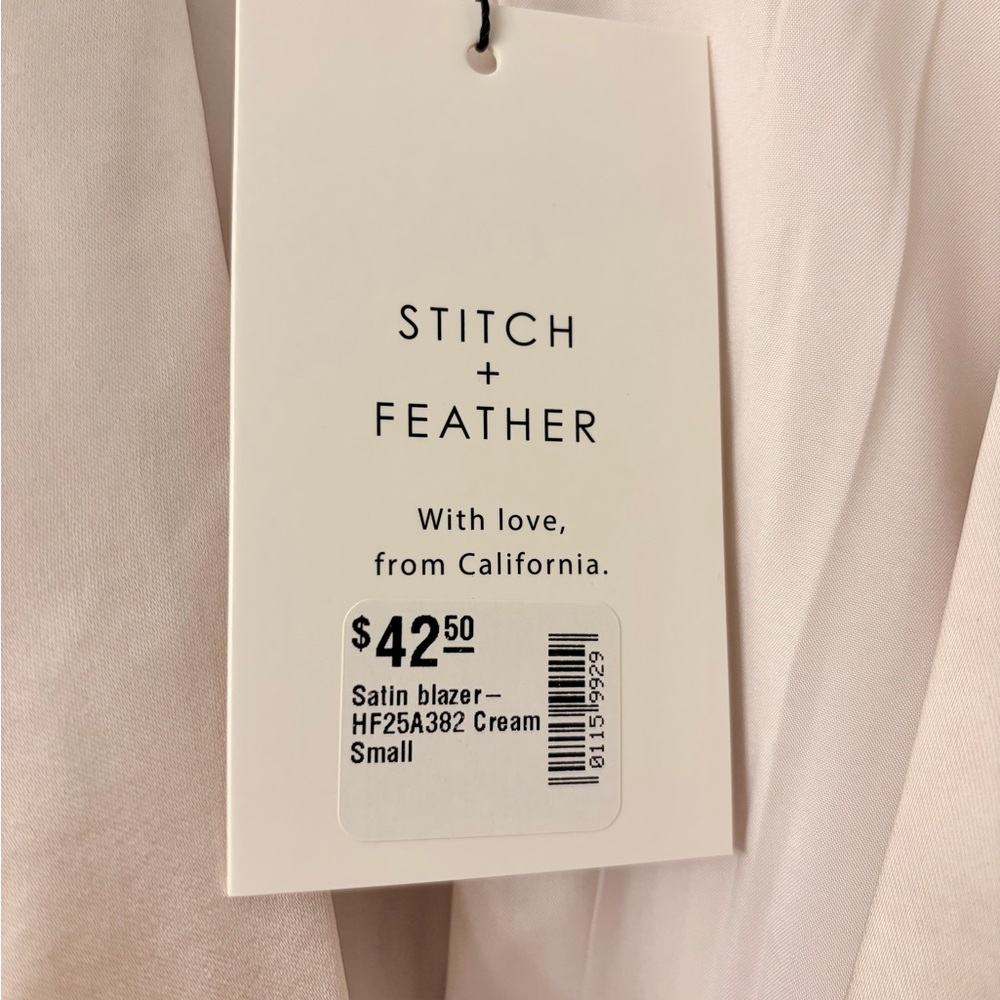 Elegant Off-White Satin Oversized Blazer - Picture 4 of 5